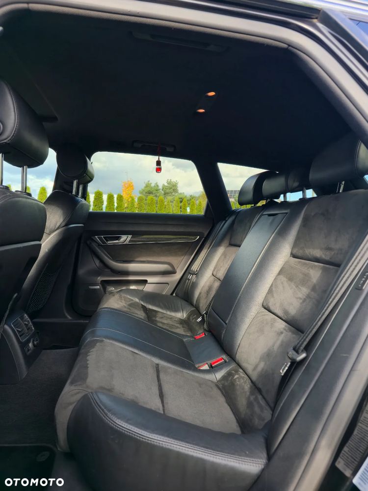 Audi A6 Avant - 16
