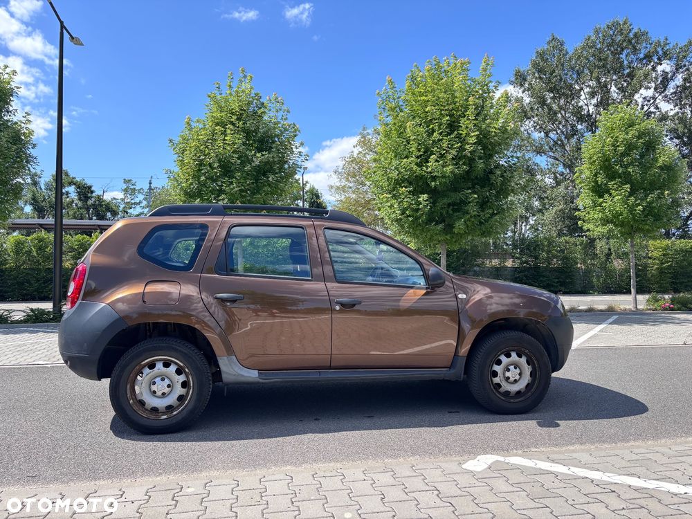 Dacia Duster 1.6 16V 105 4x2 Essentiel - 8