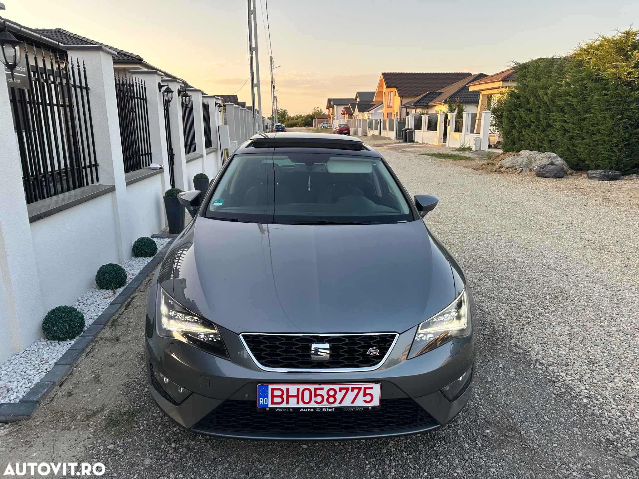 Seat Leon ST 2.0 TDI Start&Stop DSG FR - 12