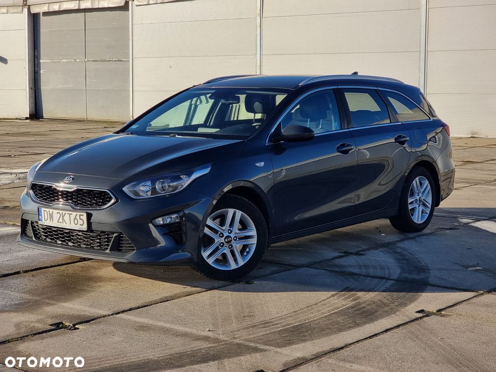 Kia Ceed 1.6 CRDi SCR M - 10