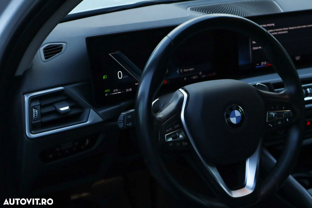 BMW 3 Series 2022 — imagine 13