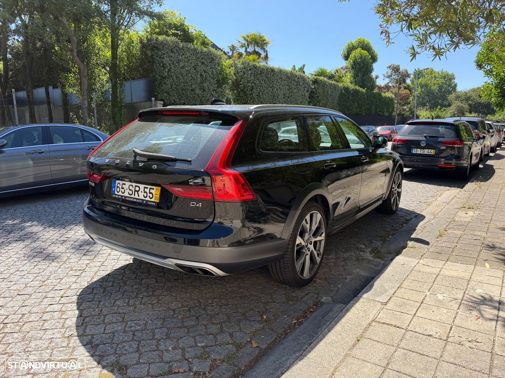 Volvo V90 Cross Country - 7