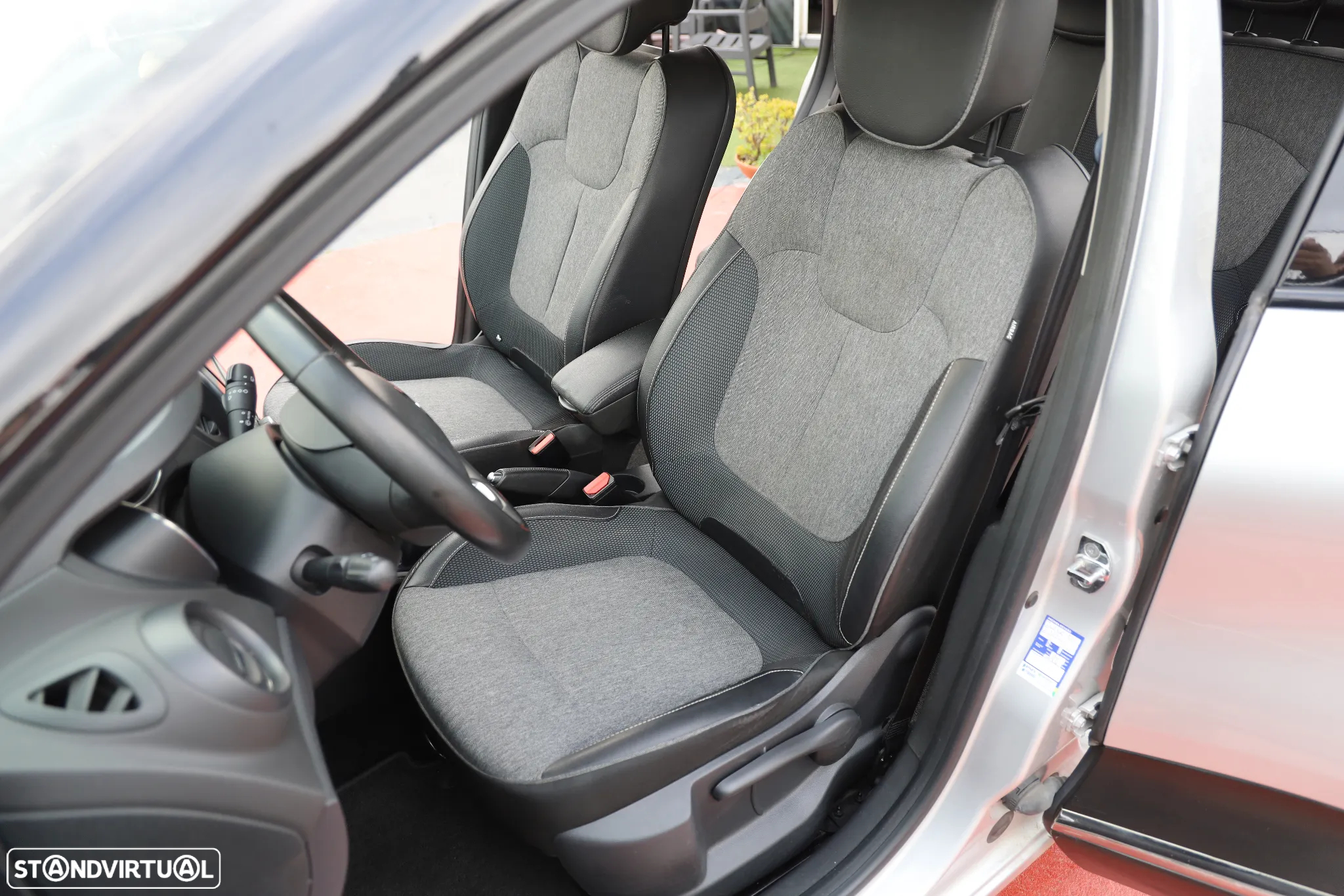 Renault Captur 1.5 dCi Exclusive - 18