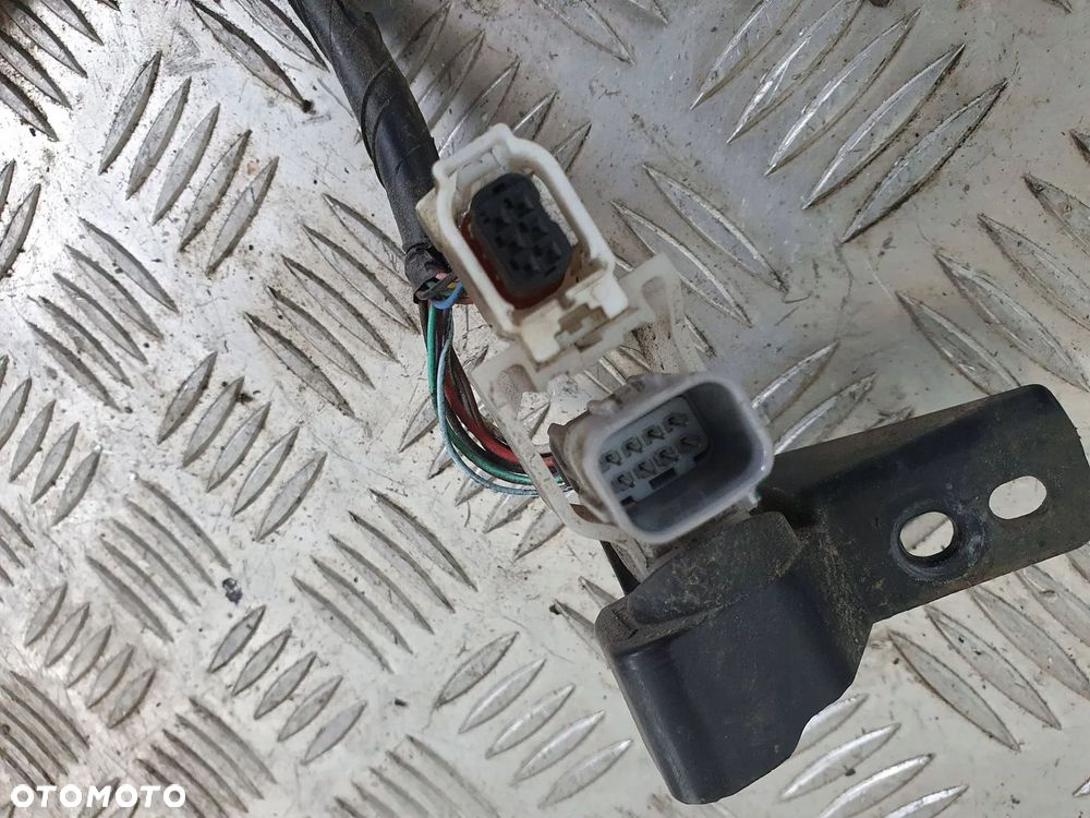 Mazda 2 2019-2023 instalacja PDC wiązka czujników parkowania tył tylna - 7