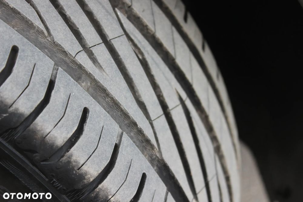 Ford Kuga 2.0 TDCi 4x4 Titanium - 20