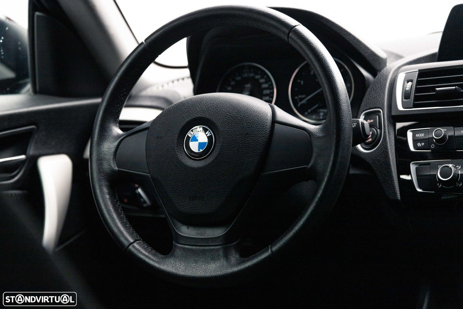 BMW 116 d EDynamics Advantage - 23