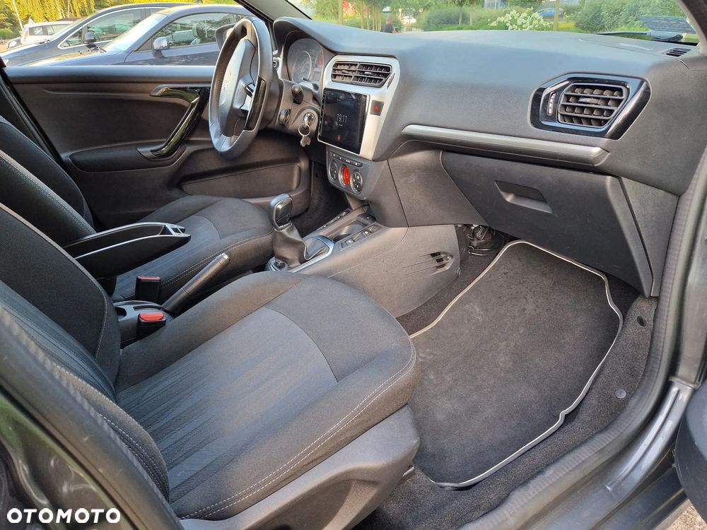 Peugeot 301 1.6 VTi Allure - 19