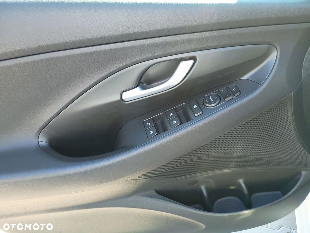 Hyundai i30 1.5 T-GDI 48V Smart DCT - 11