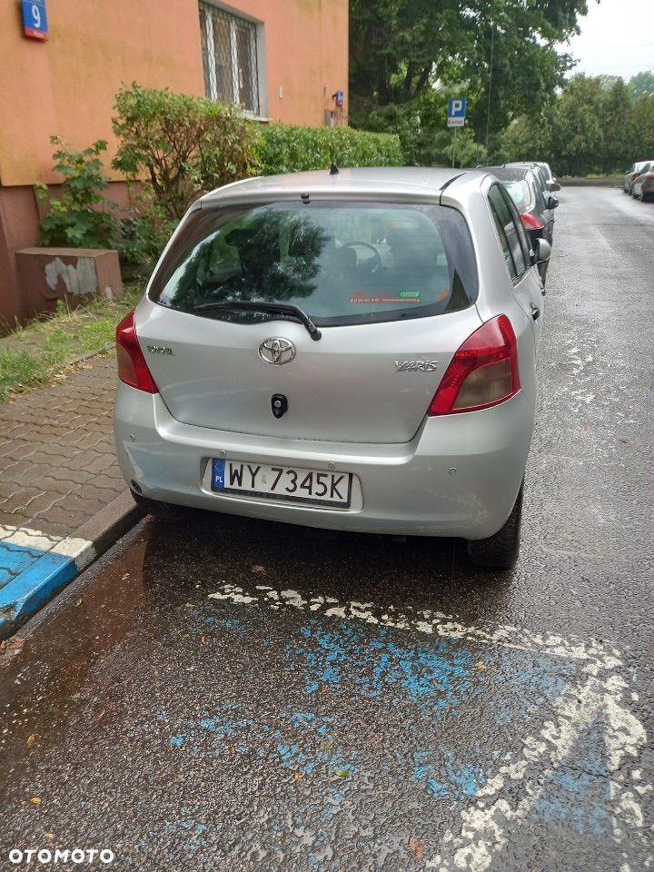 Toyota Yaris - 6