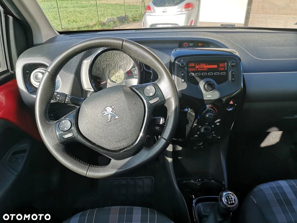 Peugeot 108 VTI 72 Top Allure - 21