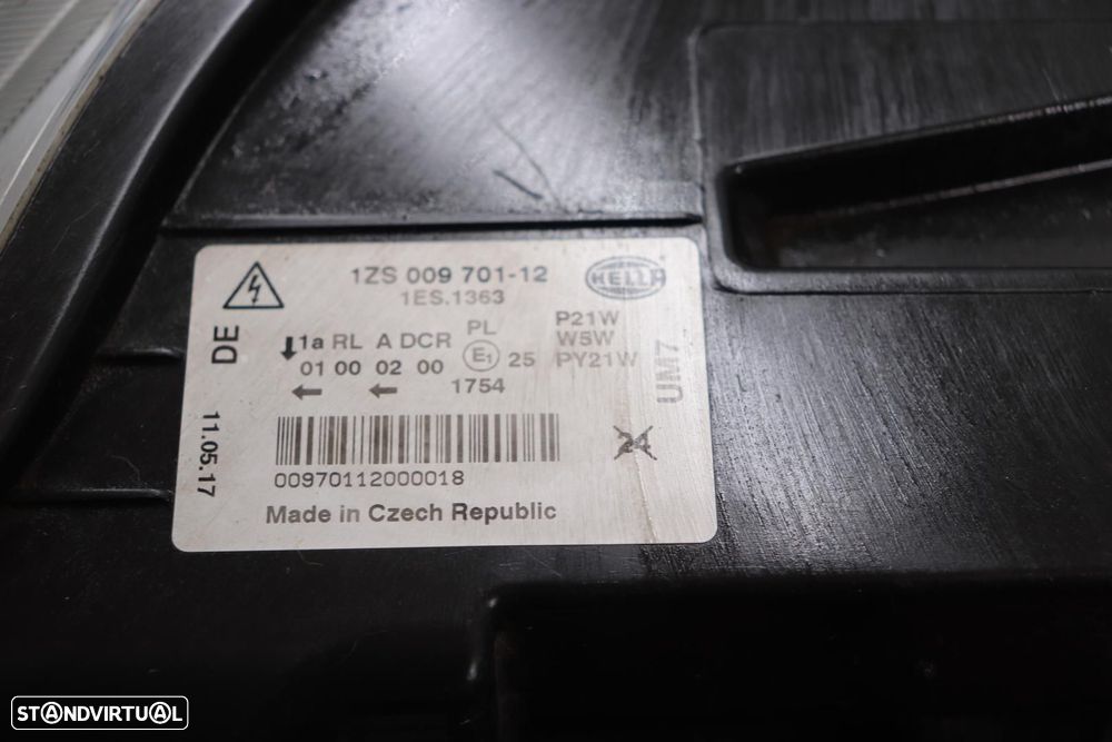 FAROL DIREITO AUDI A6 BERLINA 4F2 - 3