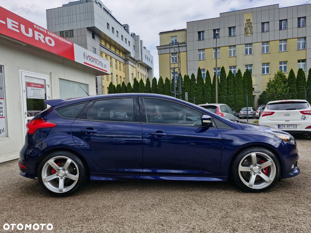 Ford Focus 2.0 EcoBoost ST mit Leder-Exclusiv-Paket - 6