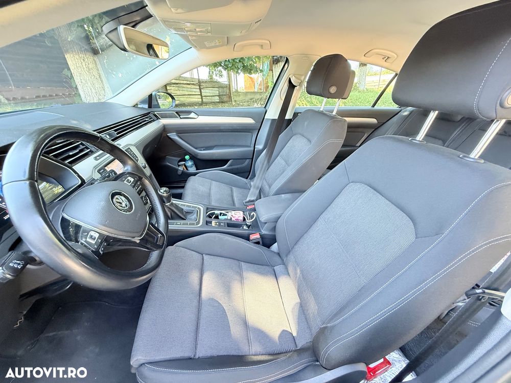 Volkswagen Passat 2.0 TDI SCR BlueMotion Comfortline - 16
