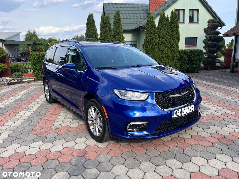 Chrysler Pacifica - 23