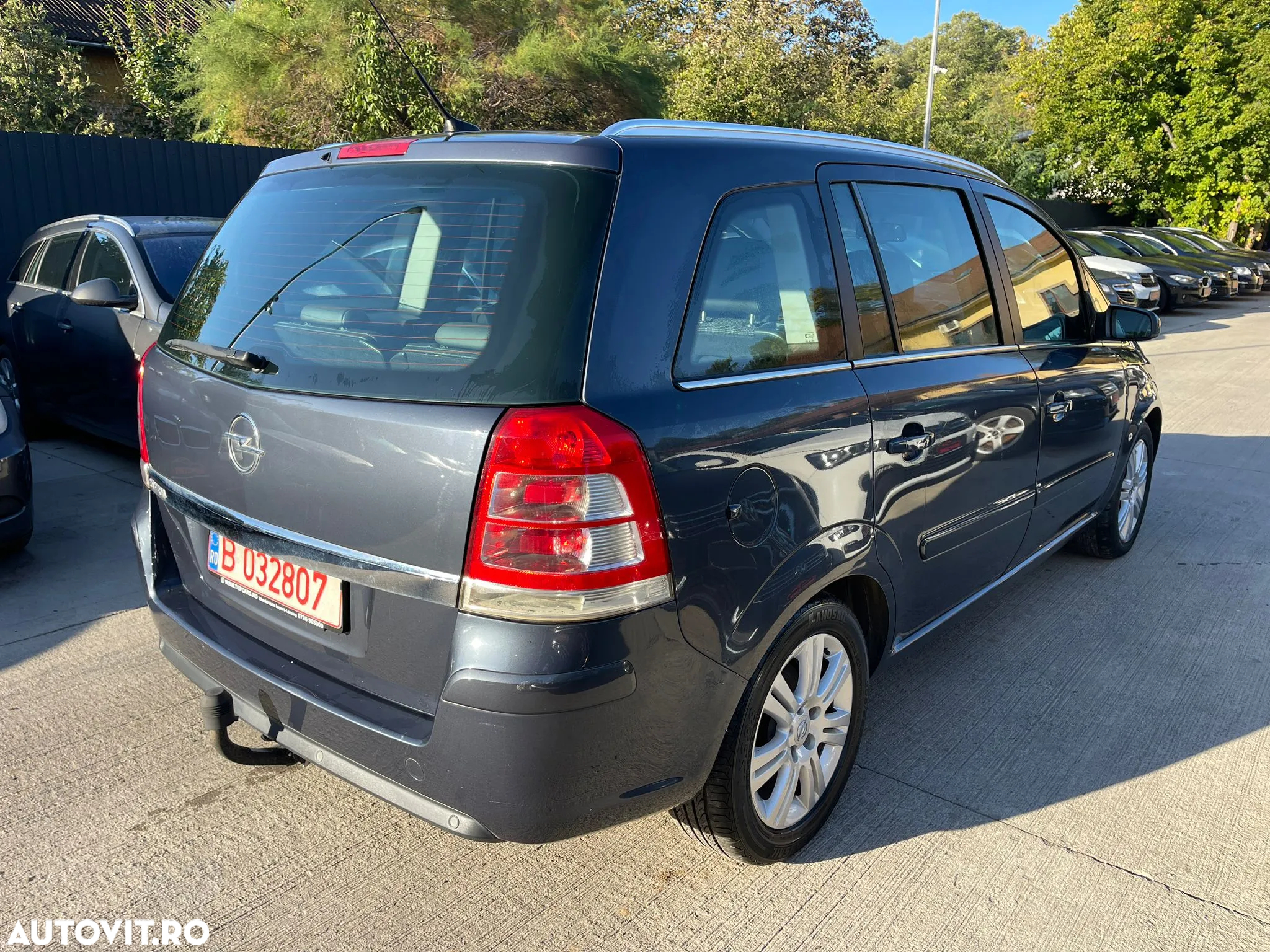 Opel Zafira 1.8 Easytronic Family Plus - 4