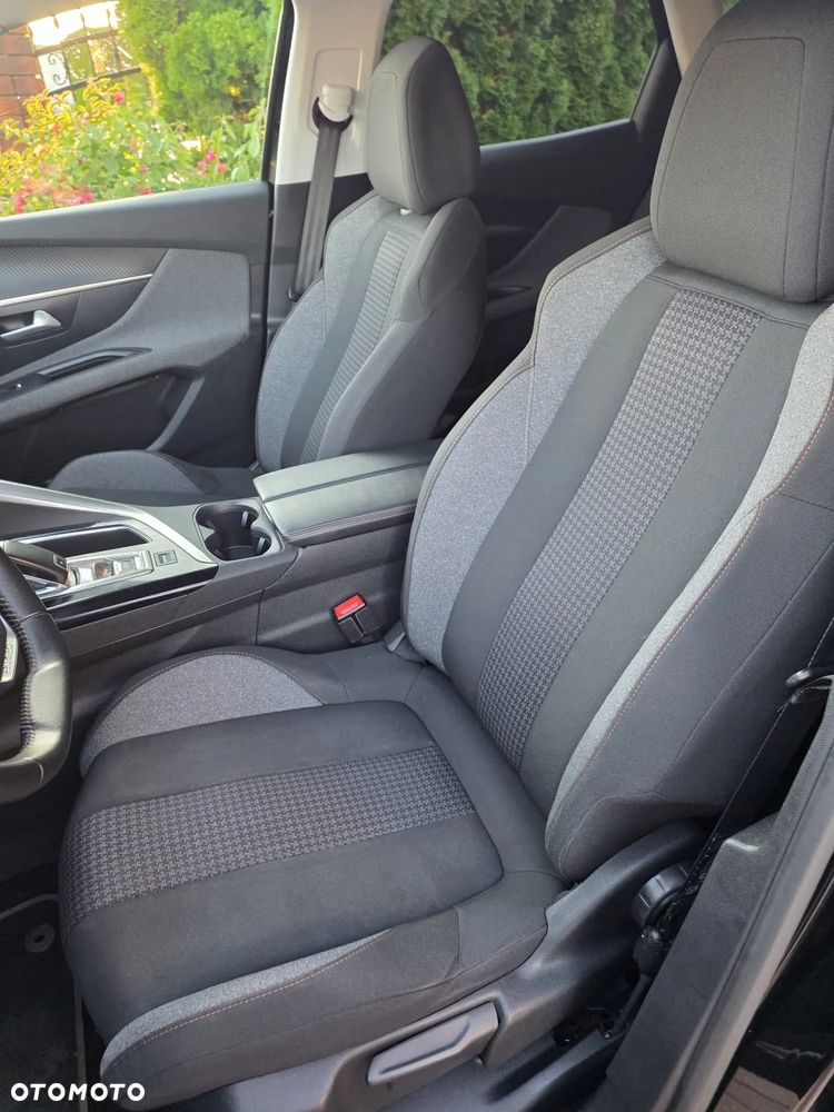 Peugeot 3008 1.2 PureTech Active S&S EAT8 - 16