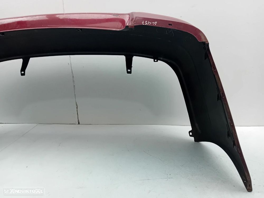 Pára-choques trás TOYOTA Avensis Liftback (_T25_) - 9