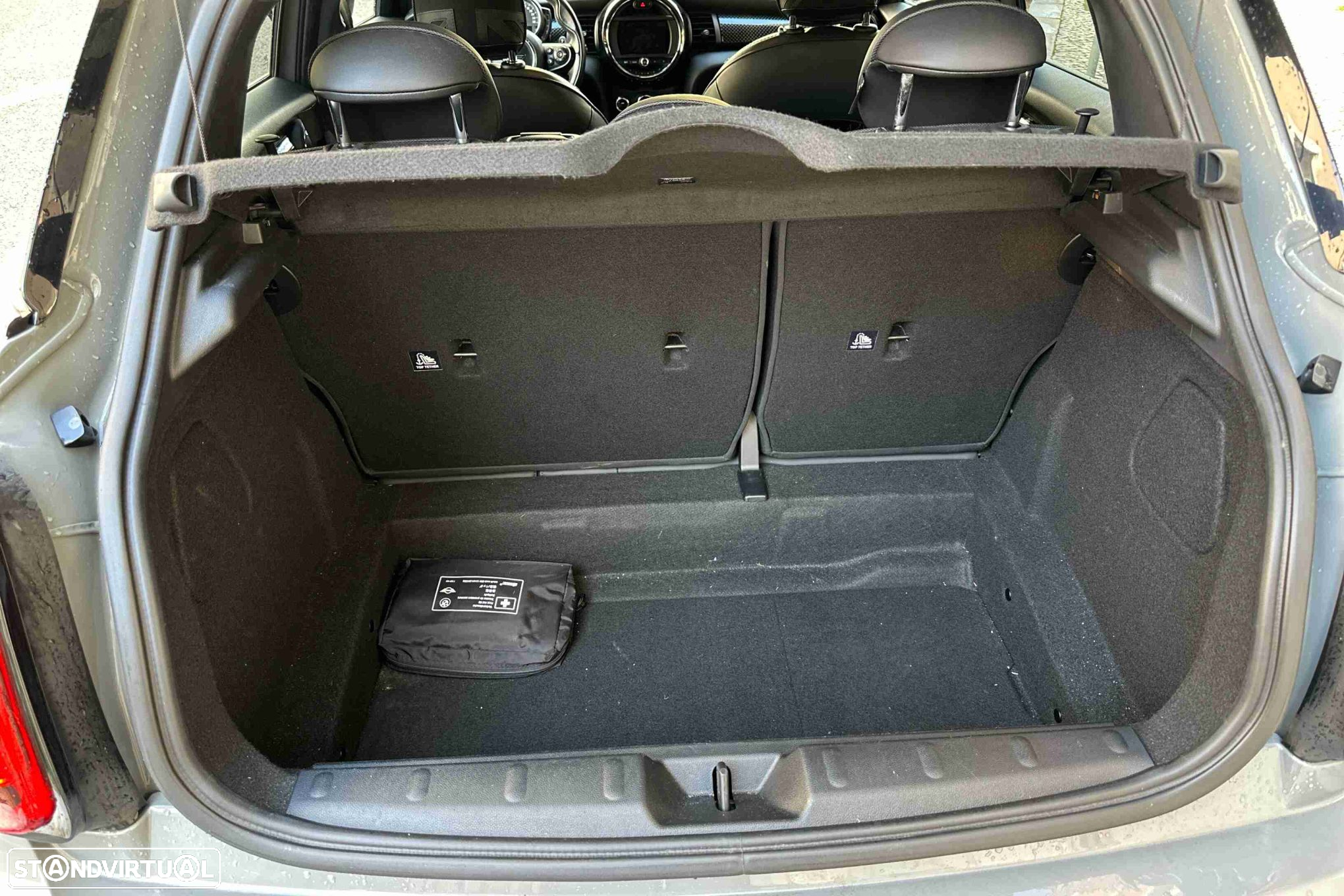 MINI 5 Portas Cooper SD Auto Desportiva - 11