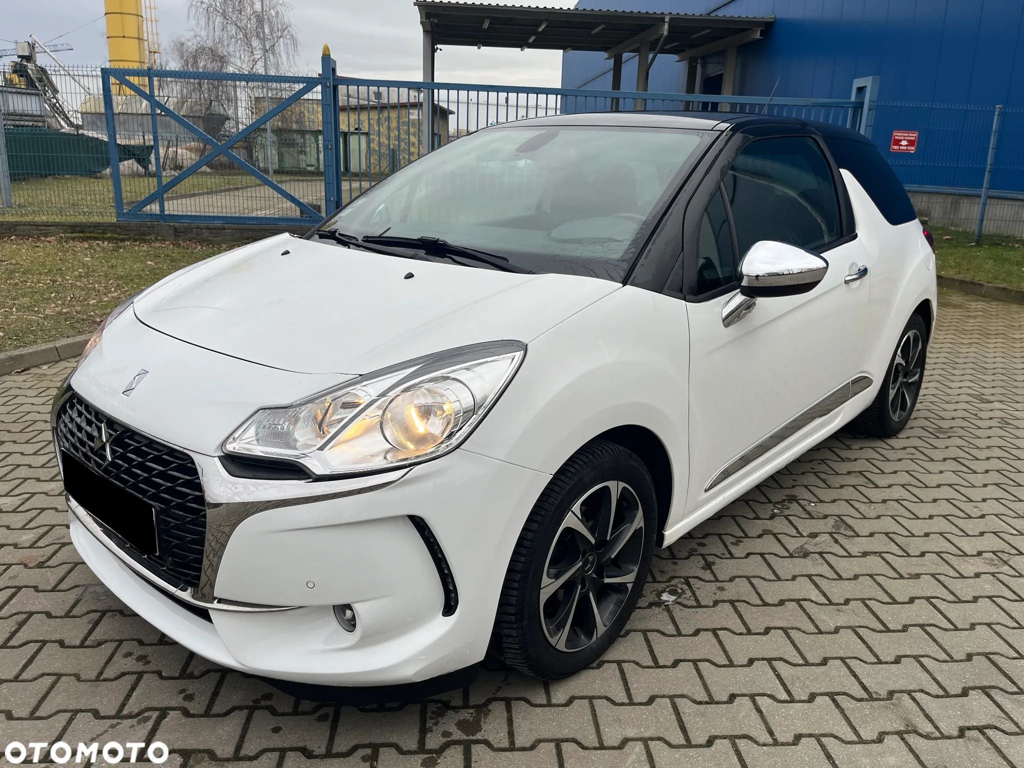 Citroën DS3 BlueHDi 100 SoChic - 1