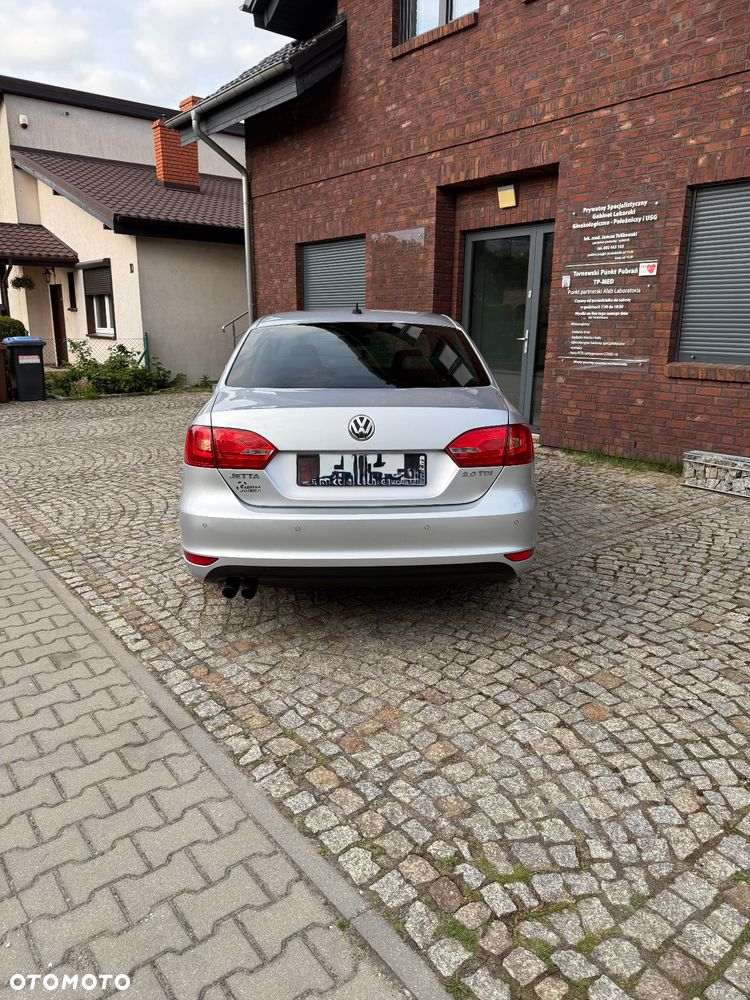 Volkswagen Jetta 2.0 TDI Comfortline - 6