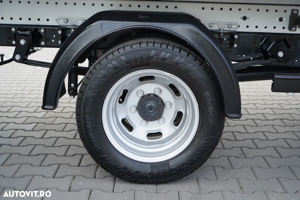 Iveco DAILY 35-150 / BASCULATOR SPATE / DUBLU / MANUAL / - 28