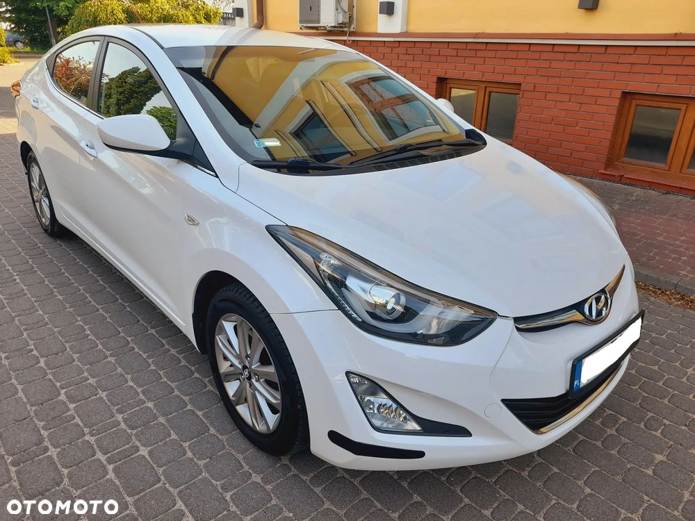 Hyundai Elantra 1.6 Comfort - 2