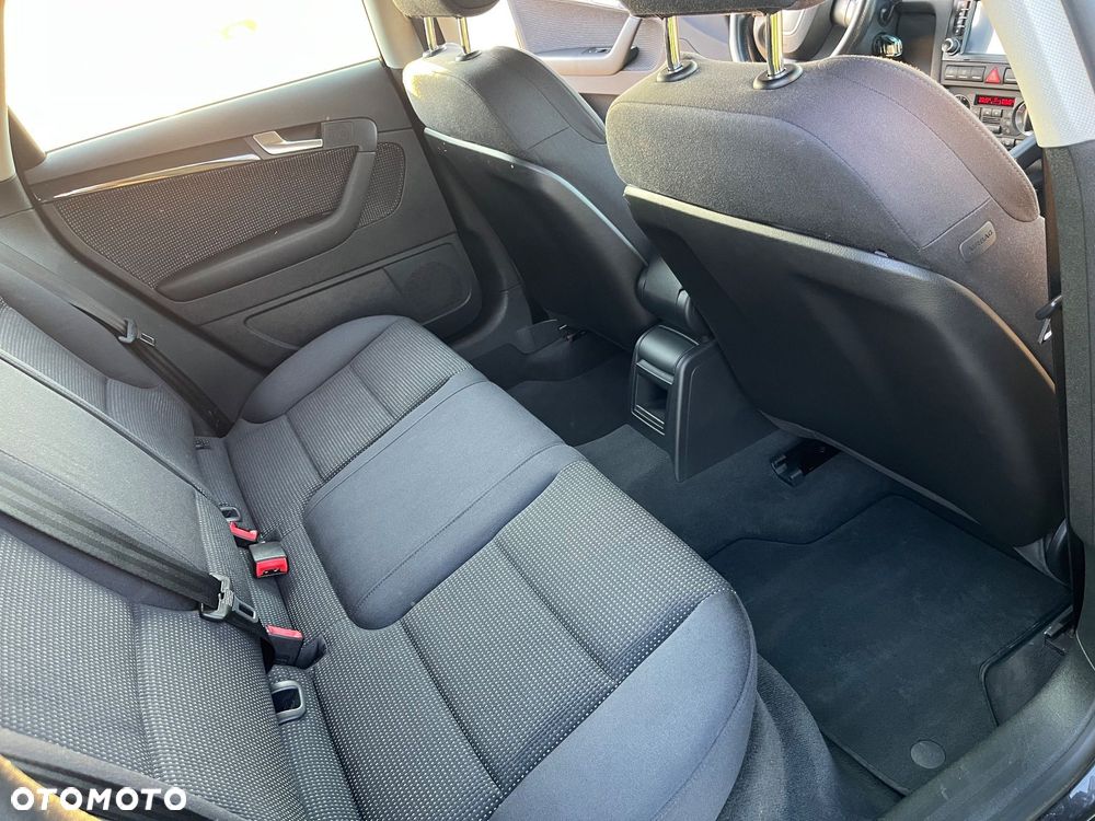 Audi A3 Sportback 1.6 Ambition - 24
