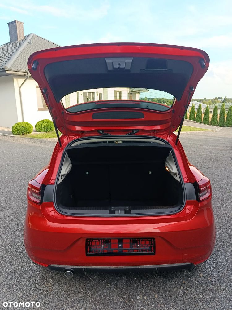 Renault Clio - 31
