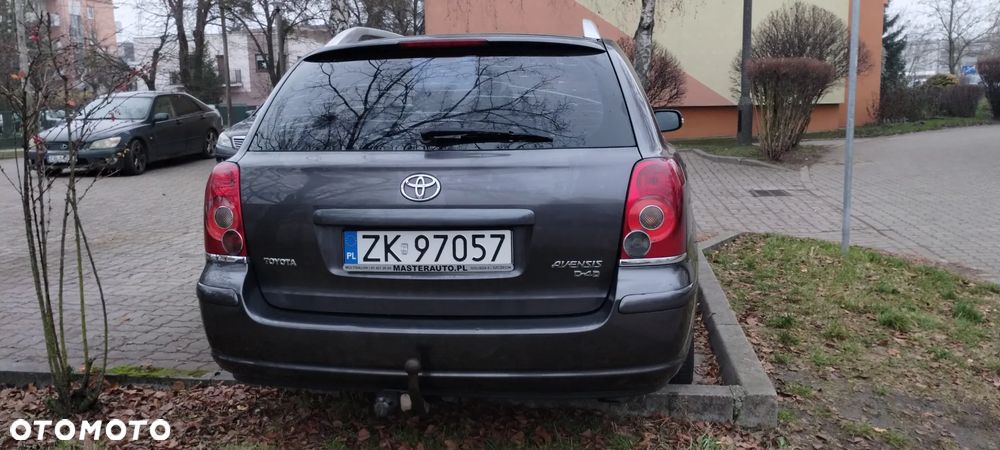 Toyota Avensis 2.0 D-4D Sol - 5
