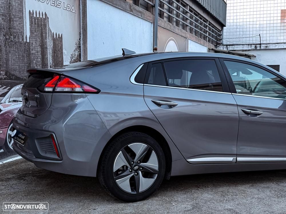 Hyundai Ioniq 1.6 GDI HEV - 12