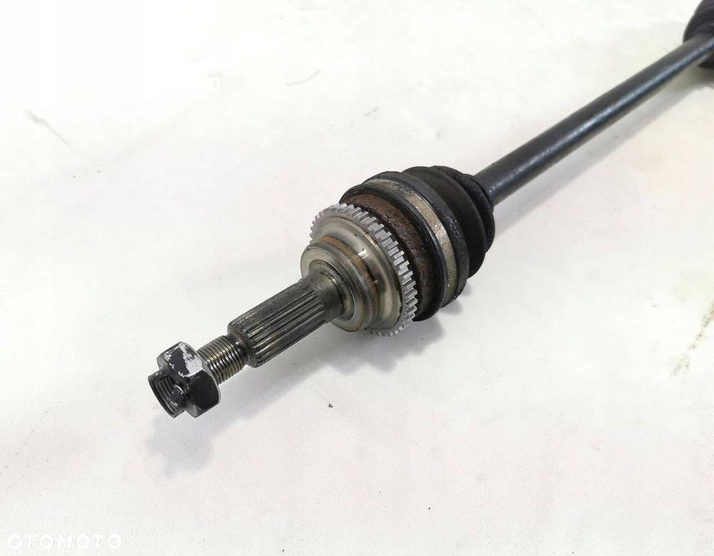 PÓŁOŚKA PÓŁOŚ LEWA TYLNA SUZUKI SWIFT MK6 04-10 4x4 - 3