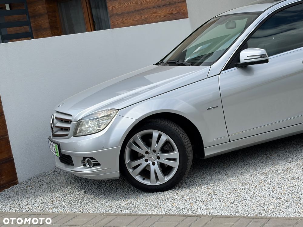 Mercedes-Benz Klasa C 180 (BlueEFFICIENCY) Avantgarde - 6