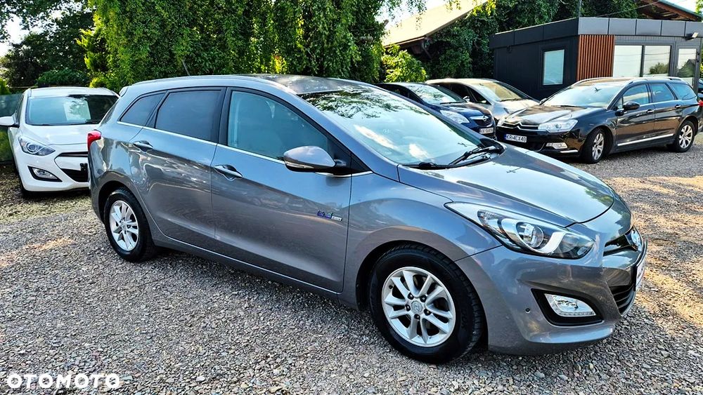 Hyundai i30 1.6 GDI Premium - 8