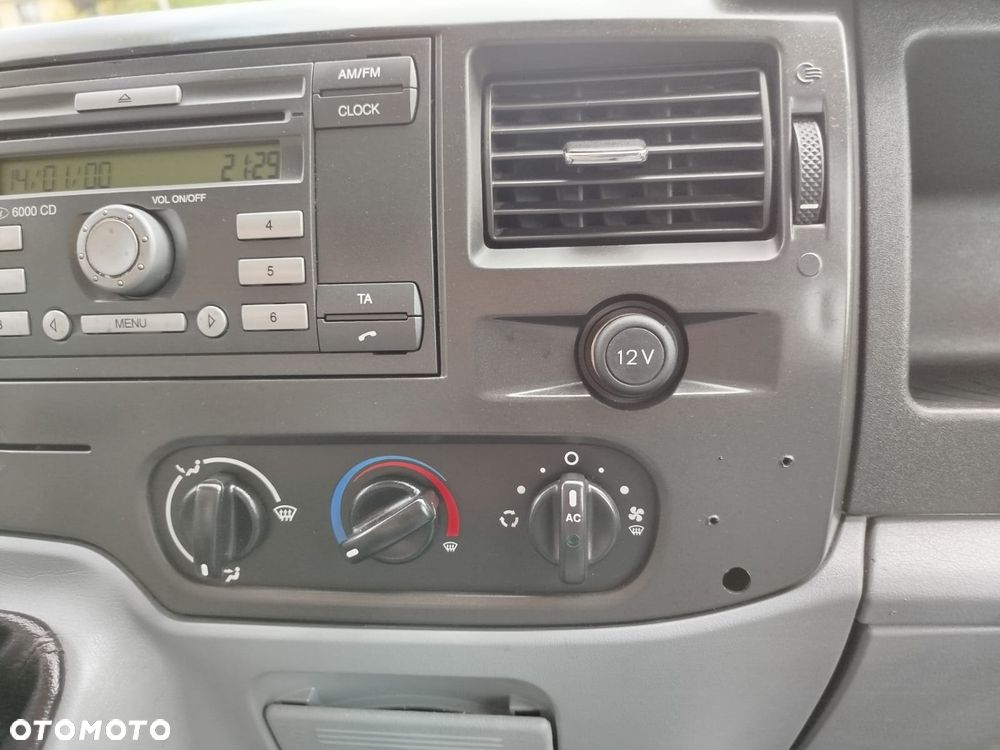 Ford Transit - 17