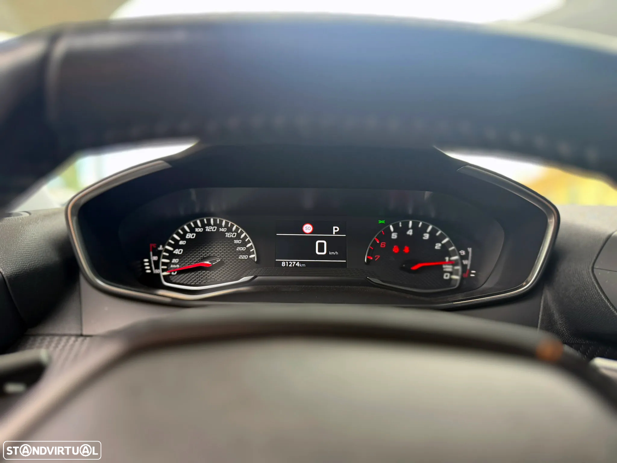 Peugeot 2008 1.2 PureTech Active Pack EAT8 - 14