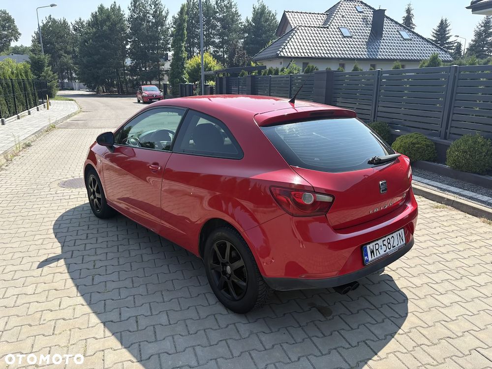 Seat Ibiza SC 1.6 16V DSG Sport - 5