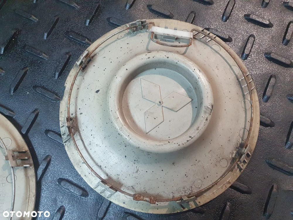 Dekielek Mitsubishi 155 mm Mitsubishi MB891190 POSIADAM 3 SZT - 8