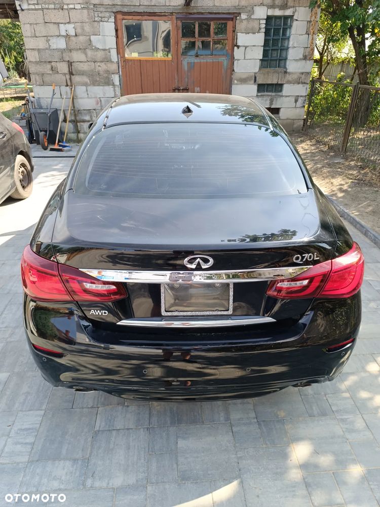 Infiniti Q70 3.7 Sport Tech - 11