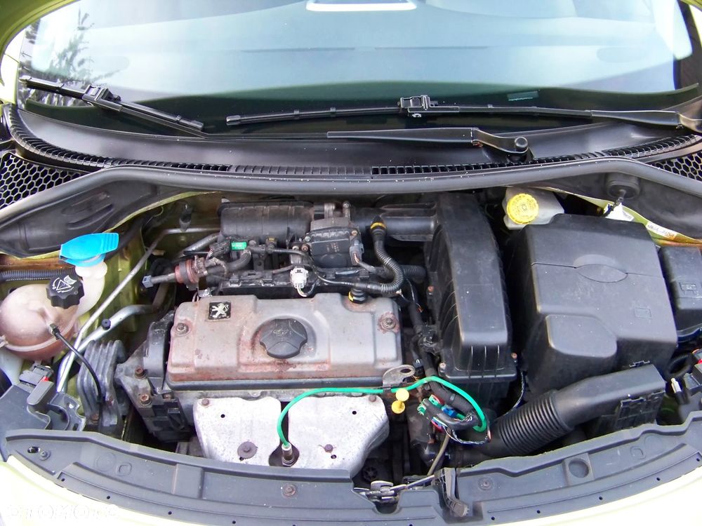 Peugeot 207 1.4 Trendy - 26