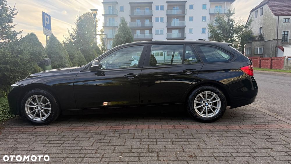 BMW Seria 3 320d - 22