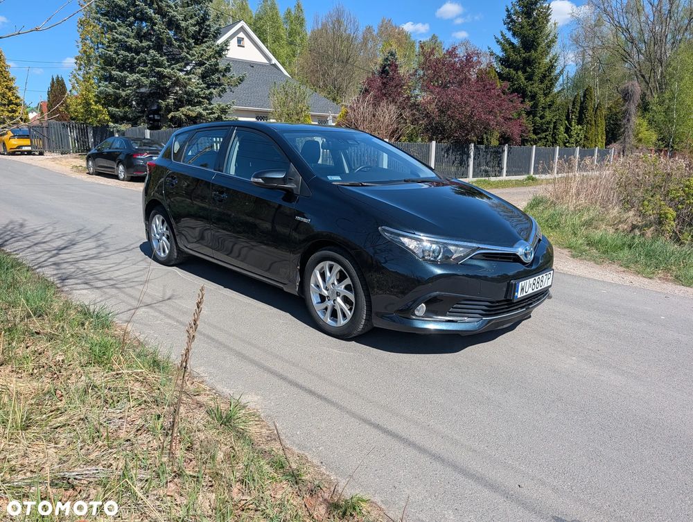 Toyota Auris Hybrid 135 Prestige - 6