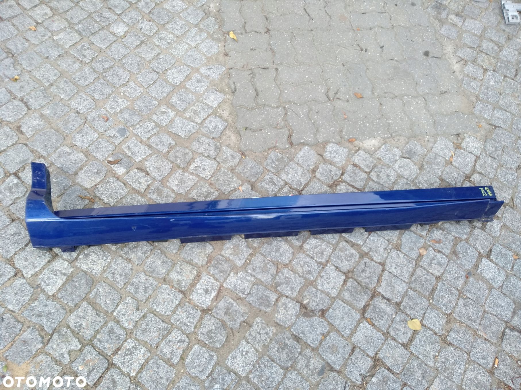 Próg listwa progowa prawa Kuga MK2 CV4J-S10154-ABW - 1