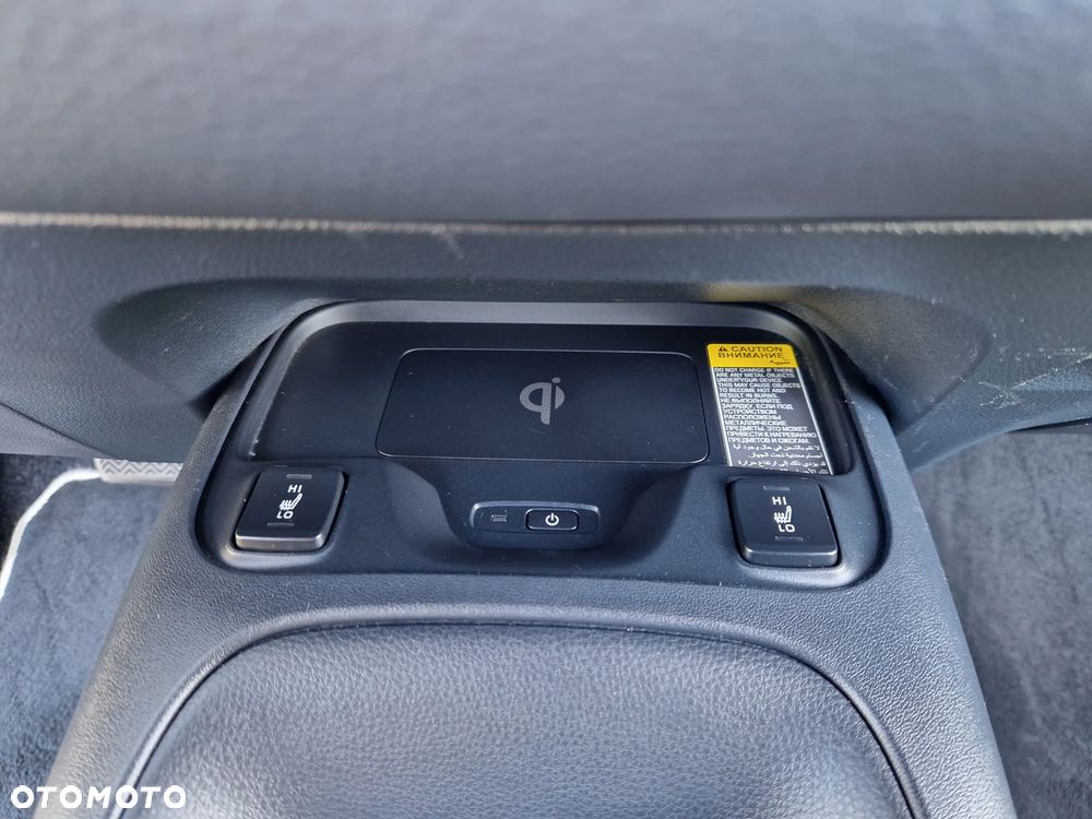 Toyota Corolla 2.0 Hybrid Executive - 35