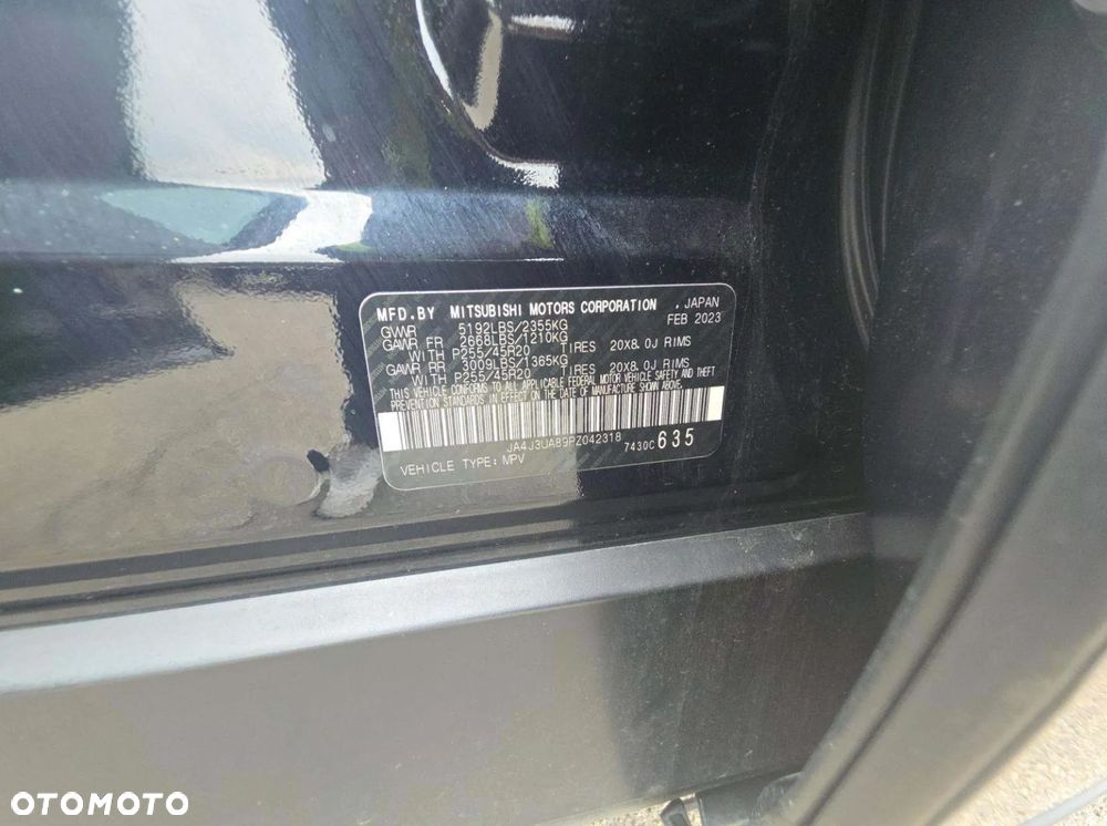 Mitsubishi Outlander - 6