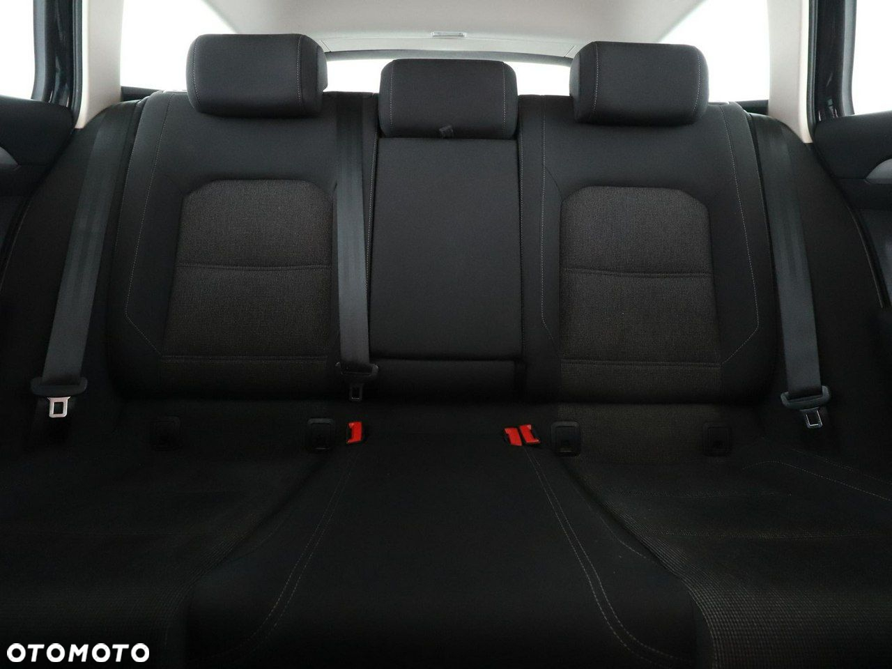 Volkswagen Passat - 18