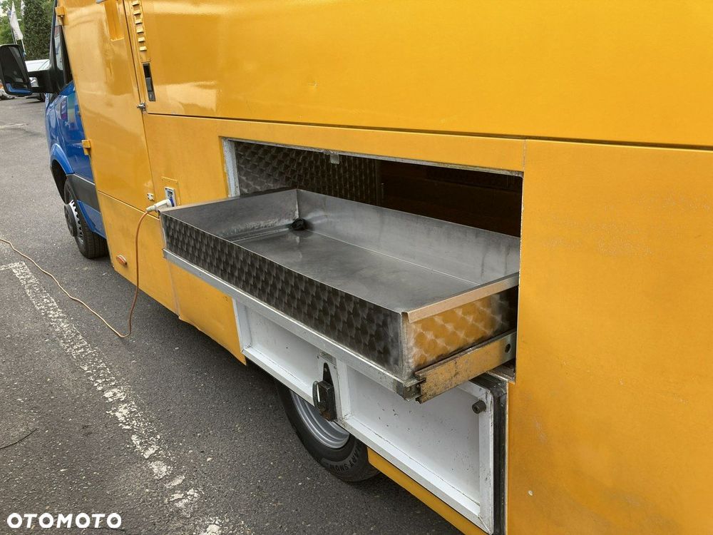 Mercedes-Benz Sprinter - 24