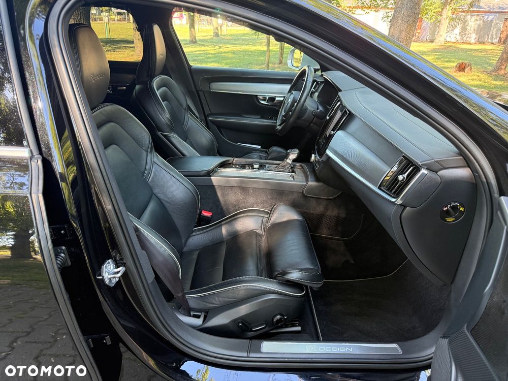 Volvo V90 T4 R-Design - 34