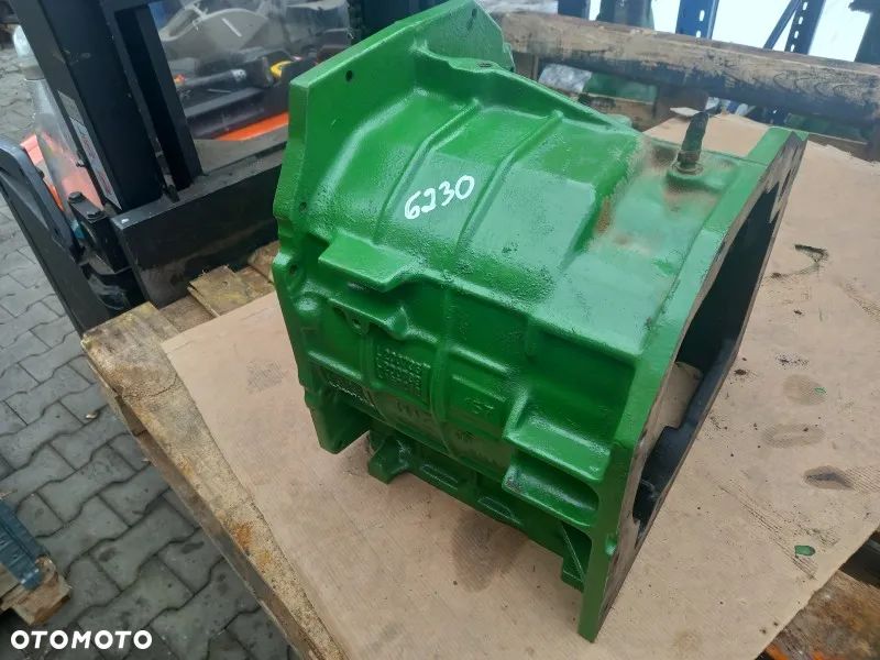 Obudowa skrzyni John Deere 6230 Premium - 2