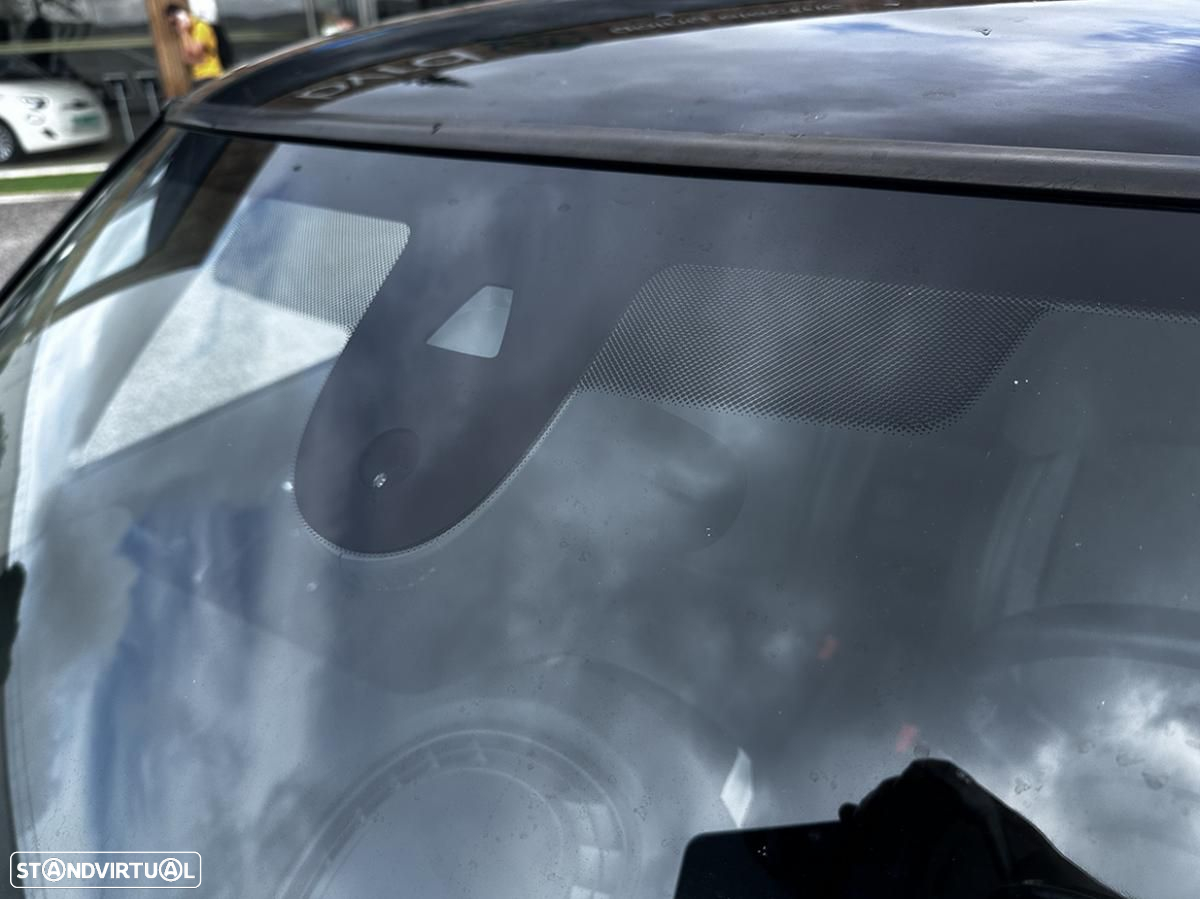 MINI 3 Portas Cooper SE Essential - 5