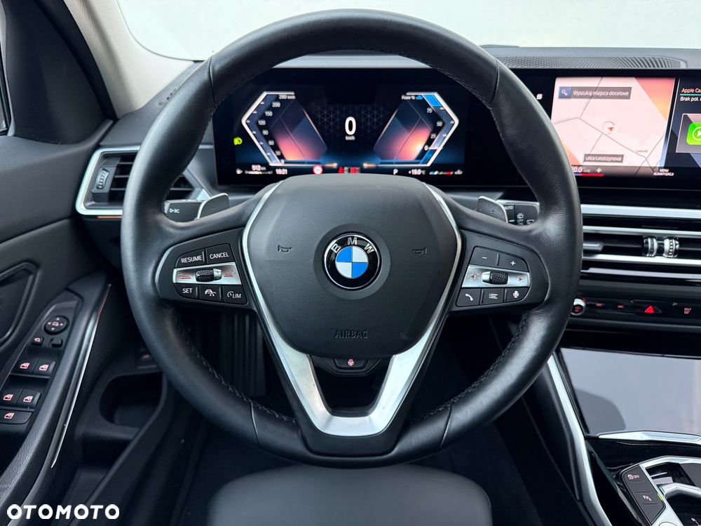 BMW Seria 3 320d xDrive - 15